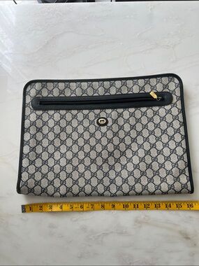 Rare Vintage 1980s Gucci GG Supreme Navy Blue Oversized Executive Folio Case
